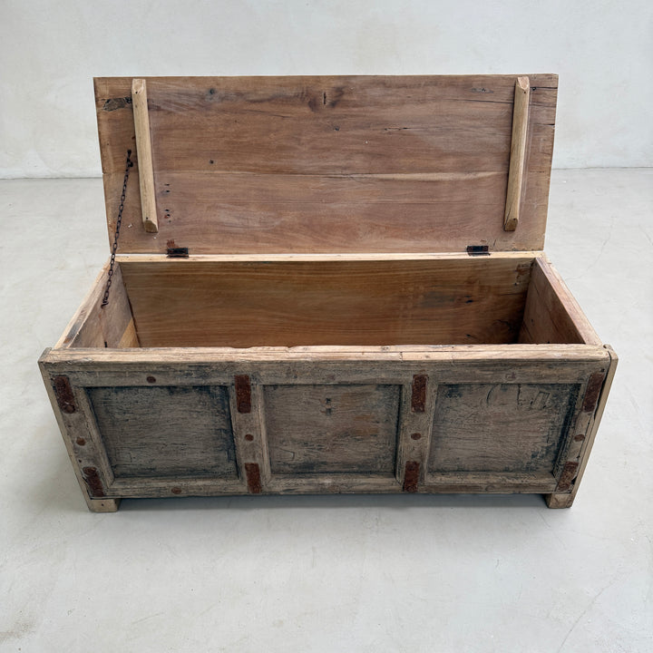 Recycled Vintage Blanket box | Ripley