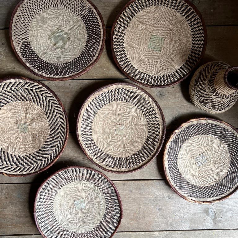 Decorative woven Batonga plate | Border