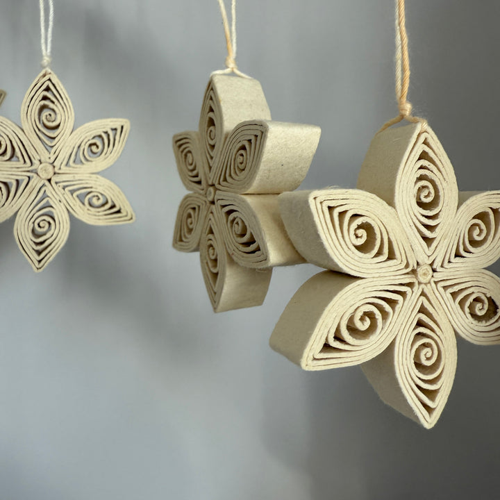 Box of six paper quilled Christmas stars 