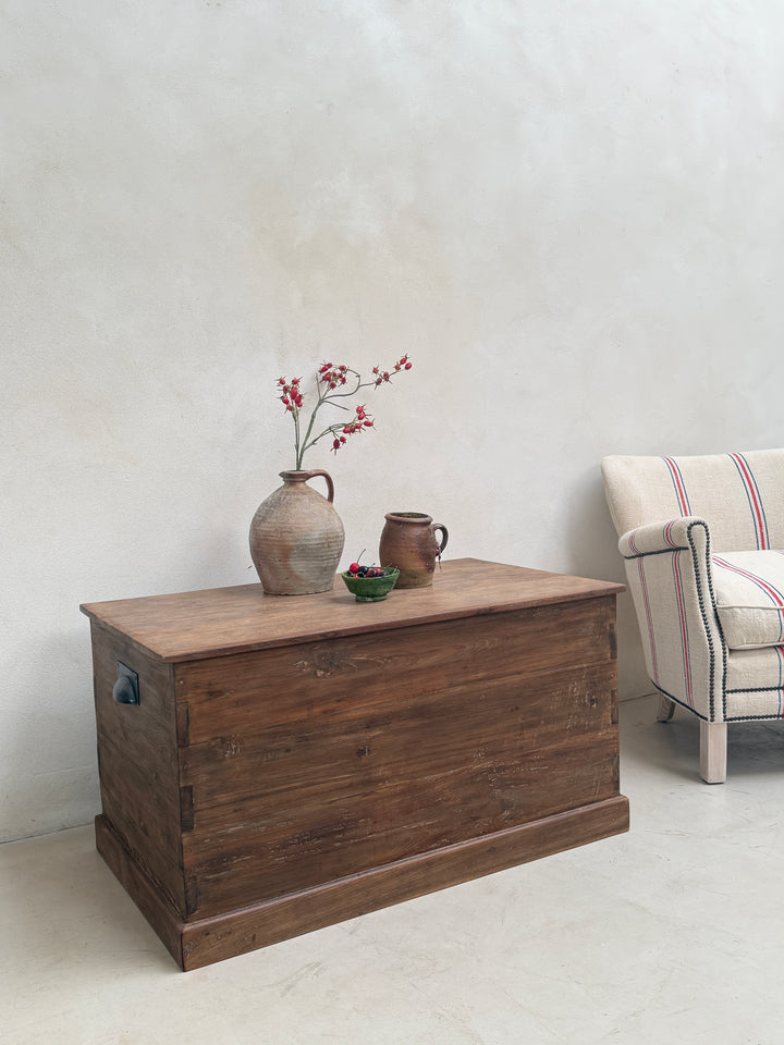 Briggs Reclaimed Teak Blanket Box | Solid Dark Wood Storage Chest