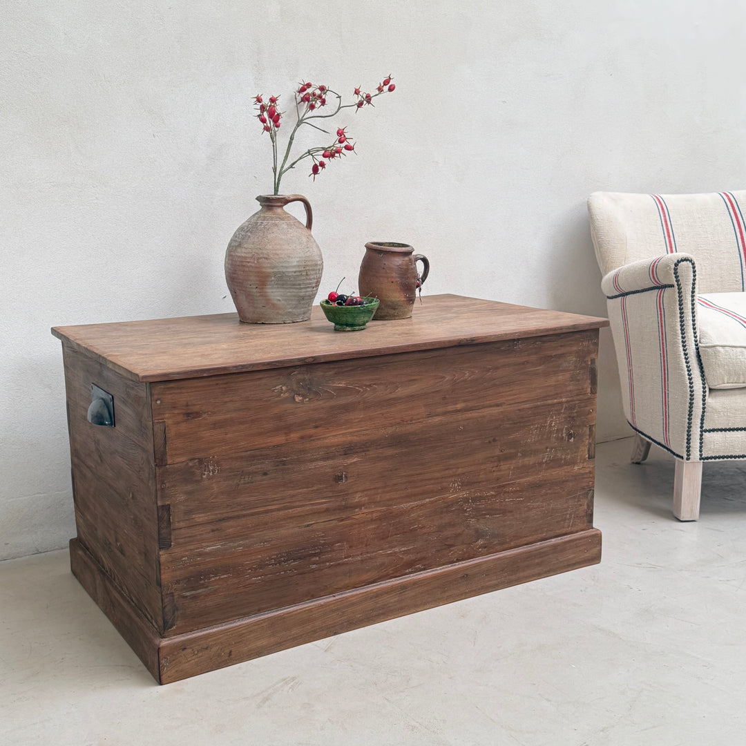 Briggs Reclaimed Teak Blanket Box | Solid Dark Wood Storage Chest