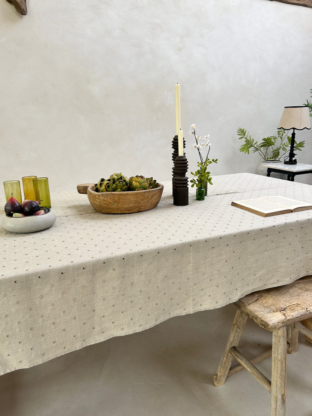 Broderie Dots Linen Tablecloth | Pebble 