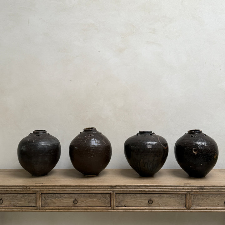 Antique Chinese Ceramic Glazed Urn