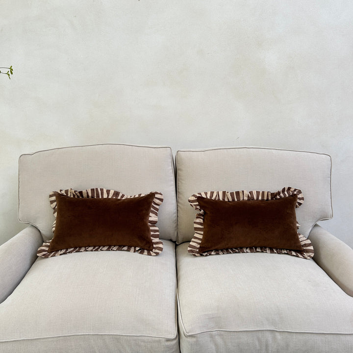 Frilled velvet cushion | Brown