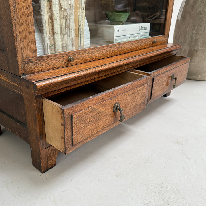 Antique Globe Wernicker Glazed shelving Louvre