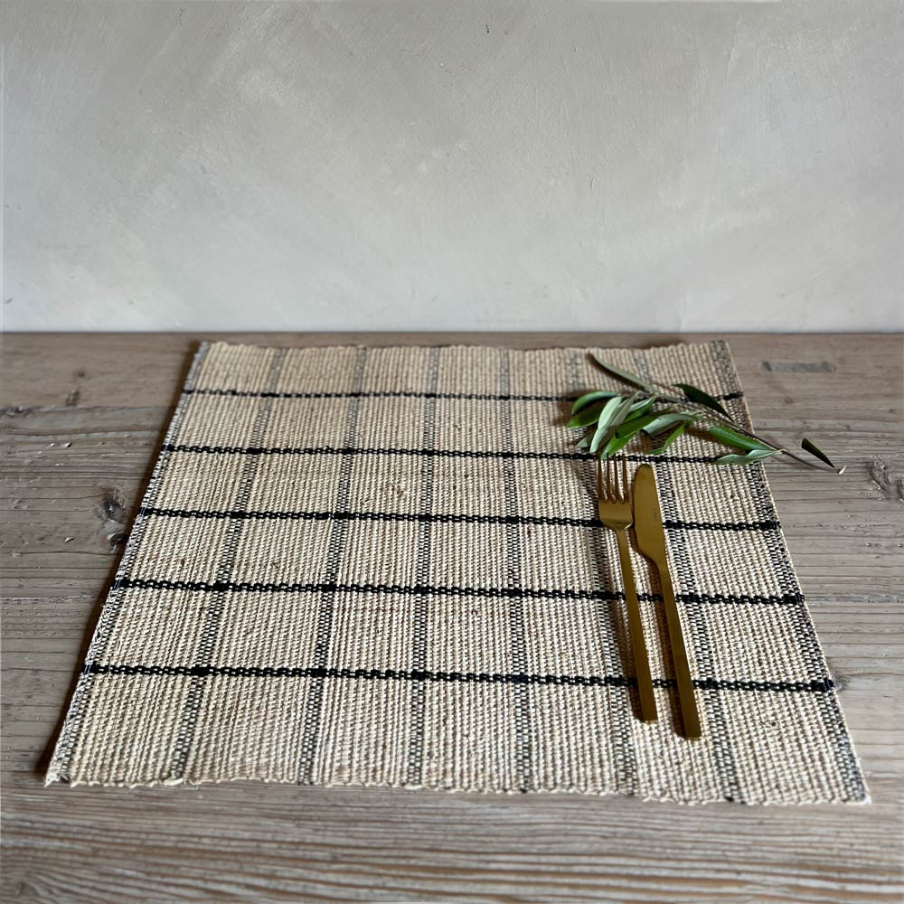 Natural Raffia checked placemat