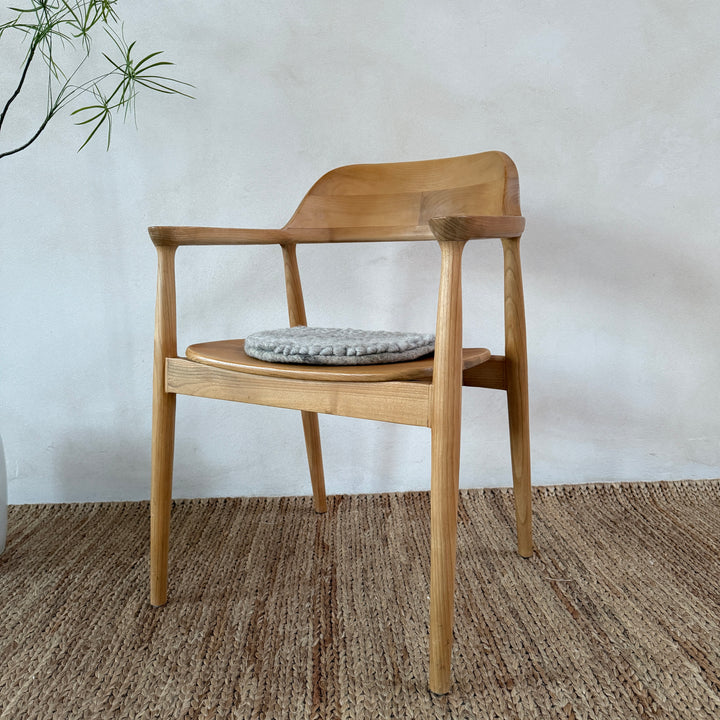 Curled wool seat pad Grey