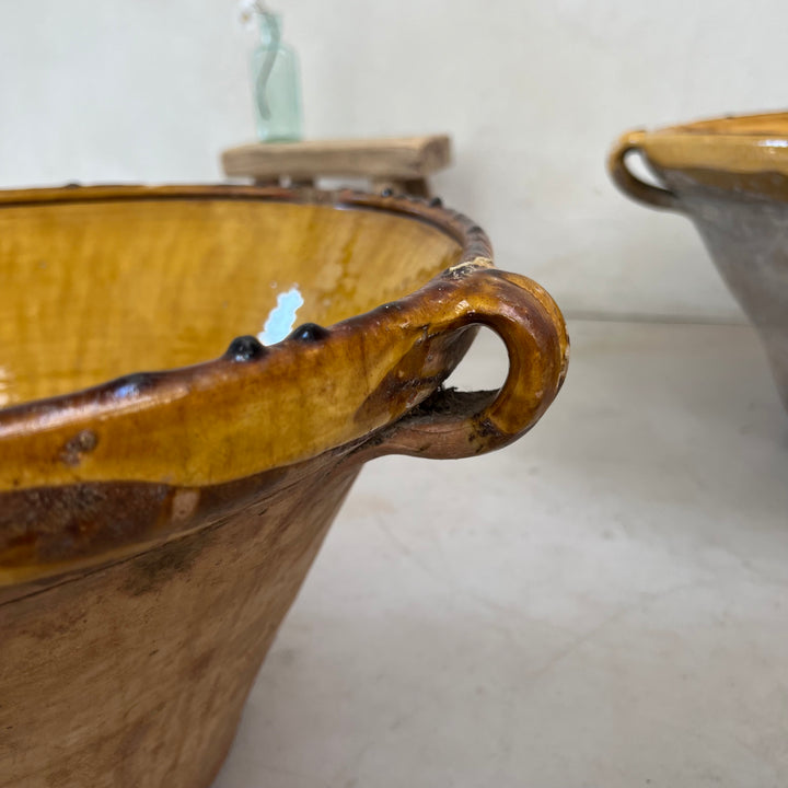 Antique pale ochre passata bowl