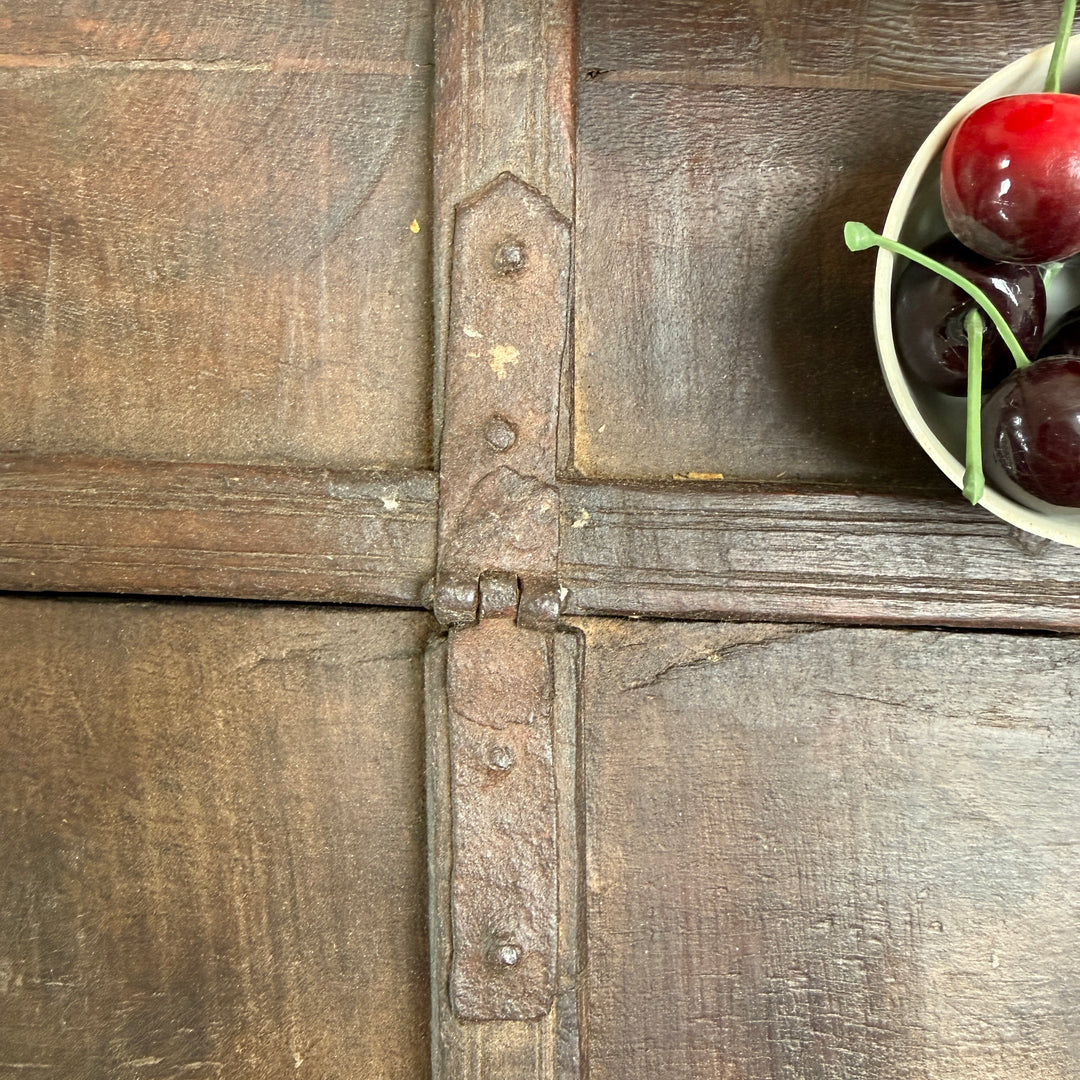 Ancient Merchants Chest | Albury