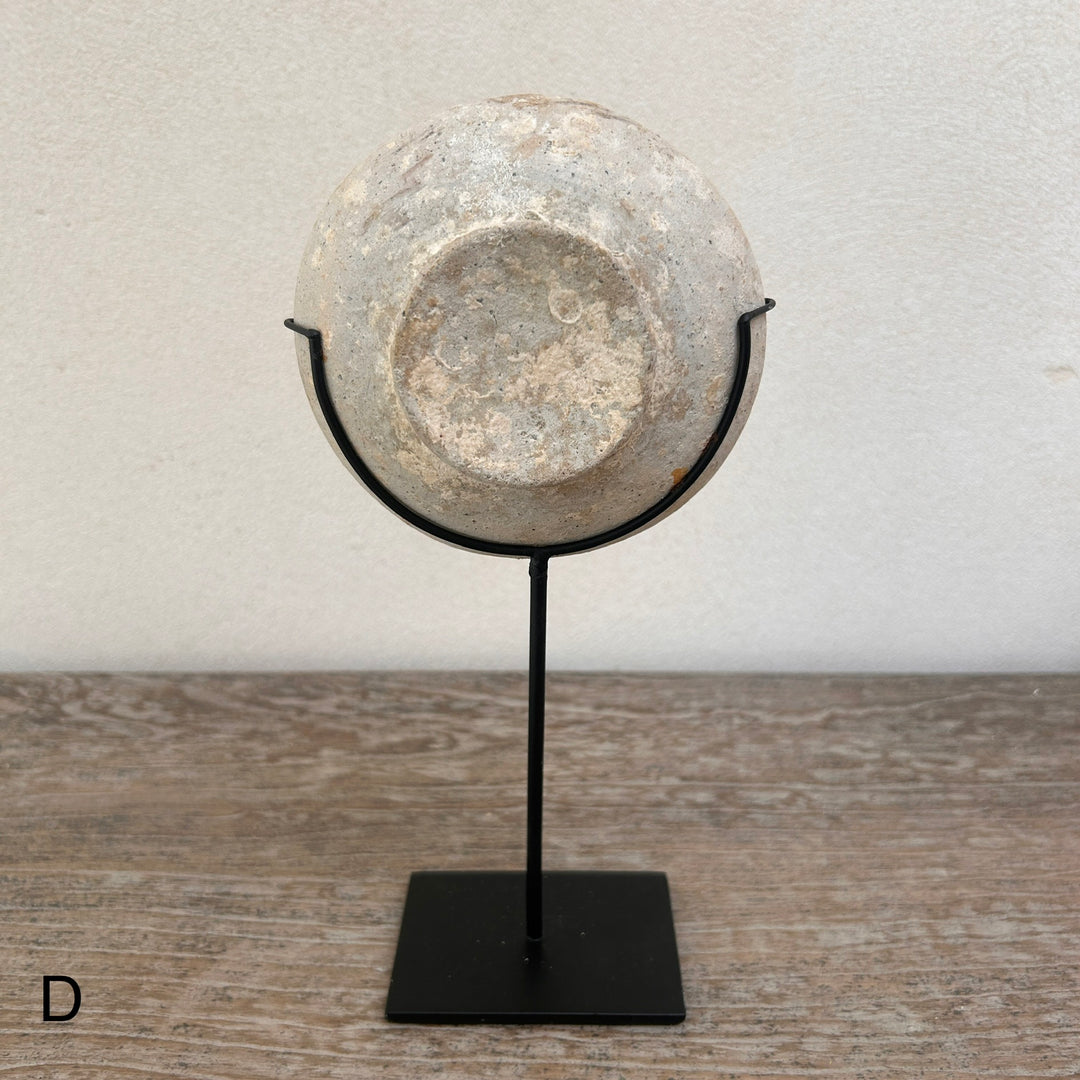 Ship wrecked bowl on Stand