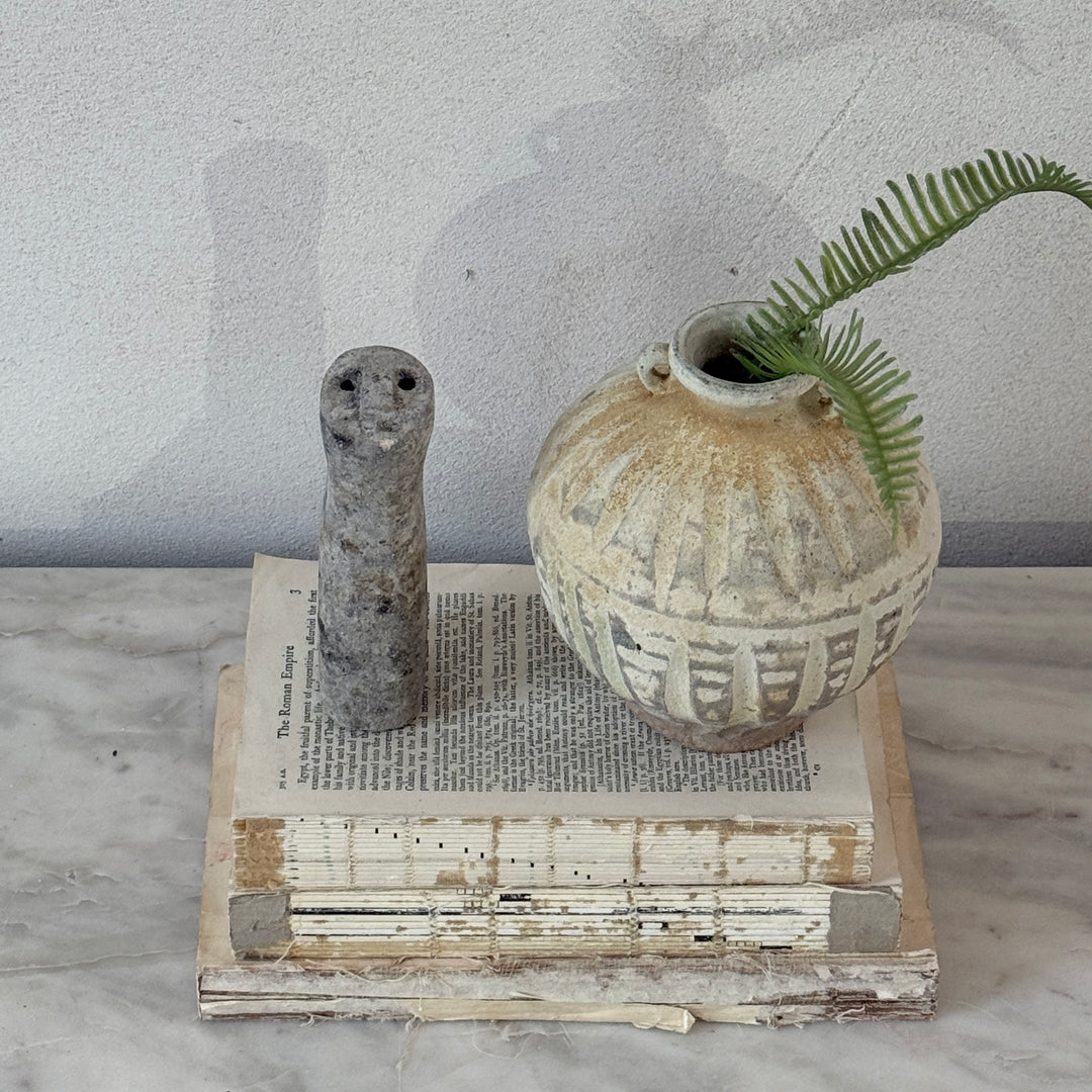 Decorative stone Star Gazing statue | Small