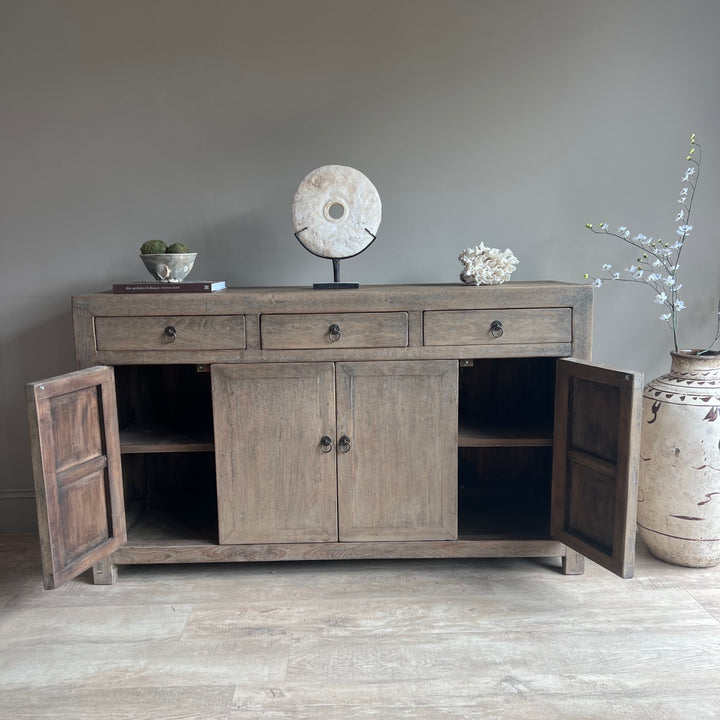 Antique Cupboard | Caspar