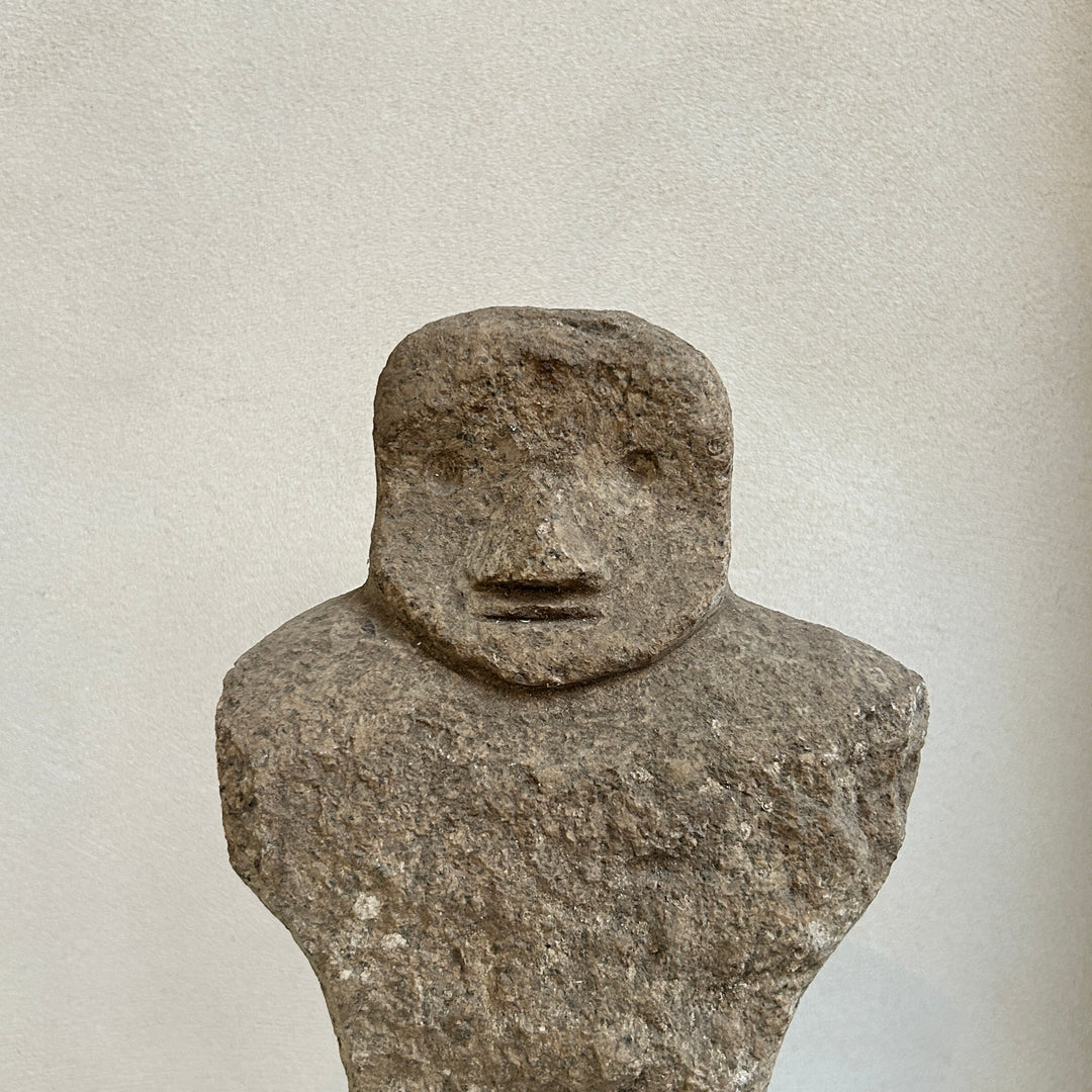 Antique Stone statue on stand | Intan