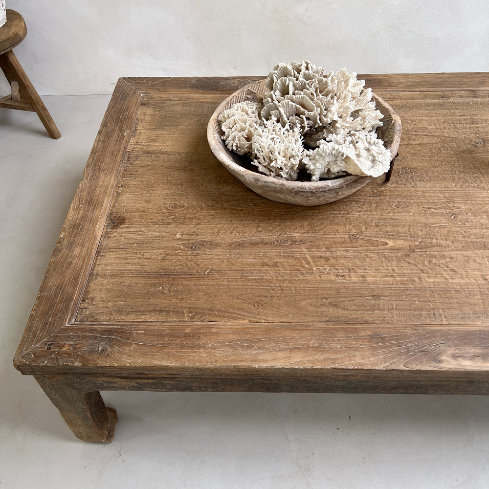 Extra large antique dark wood coffee table | Medmenham e 