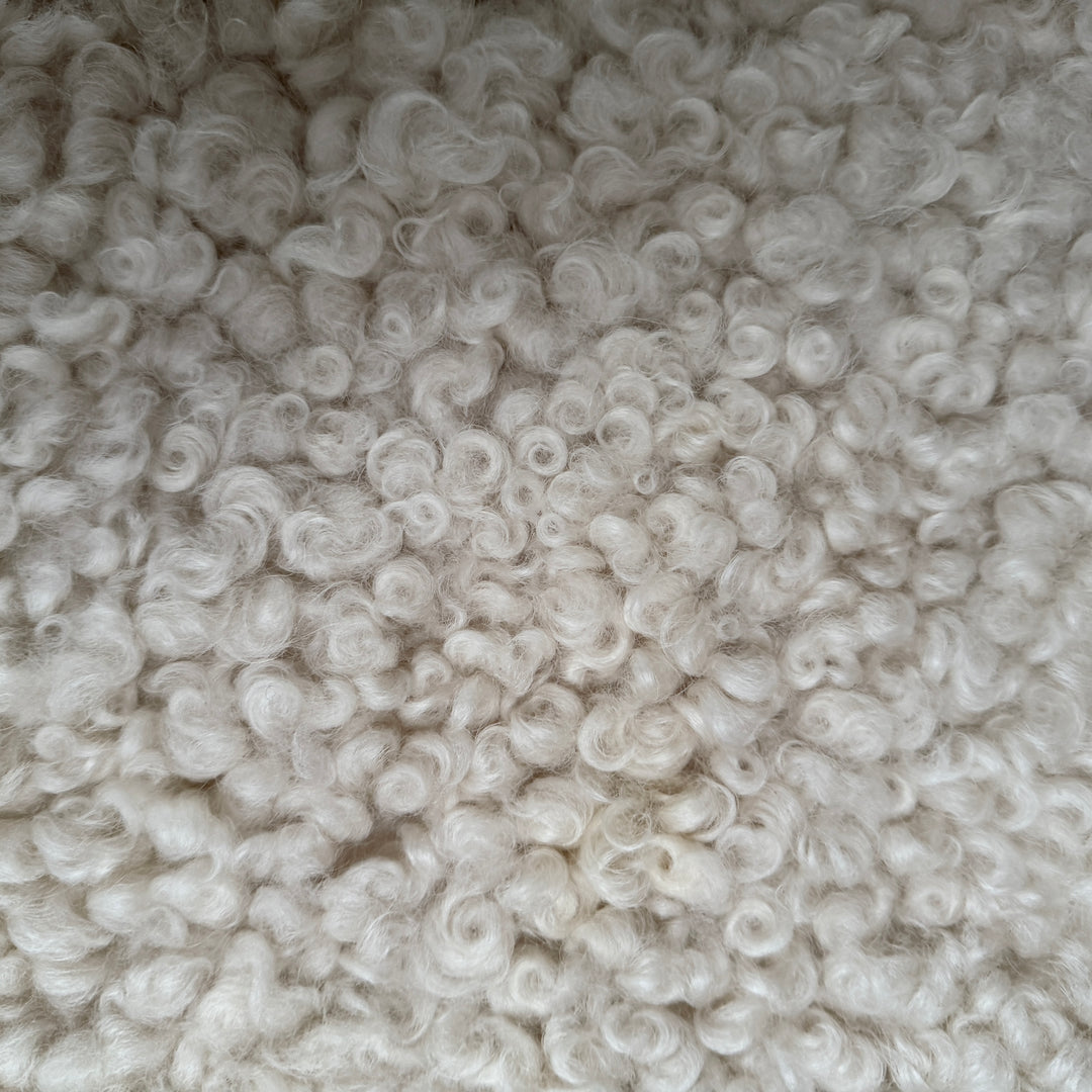 Extra large sheepskin rug | short wool