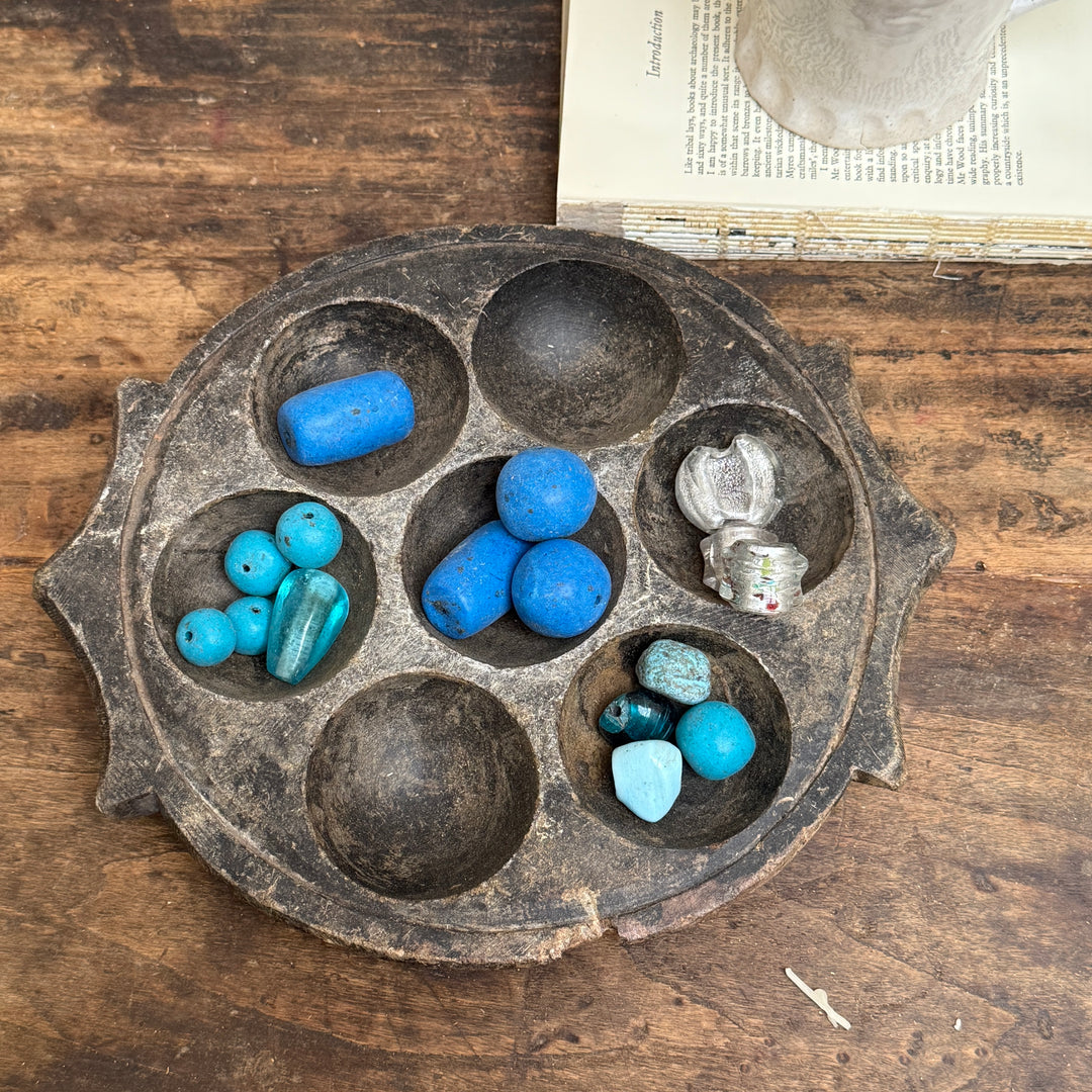 Vintage Round Stone Roti Plate