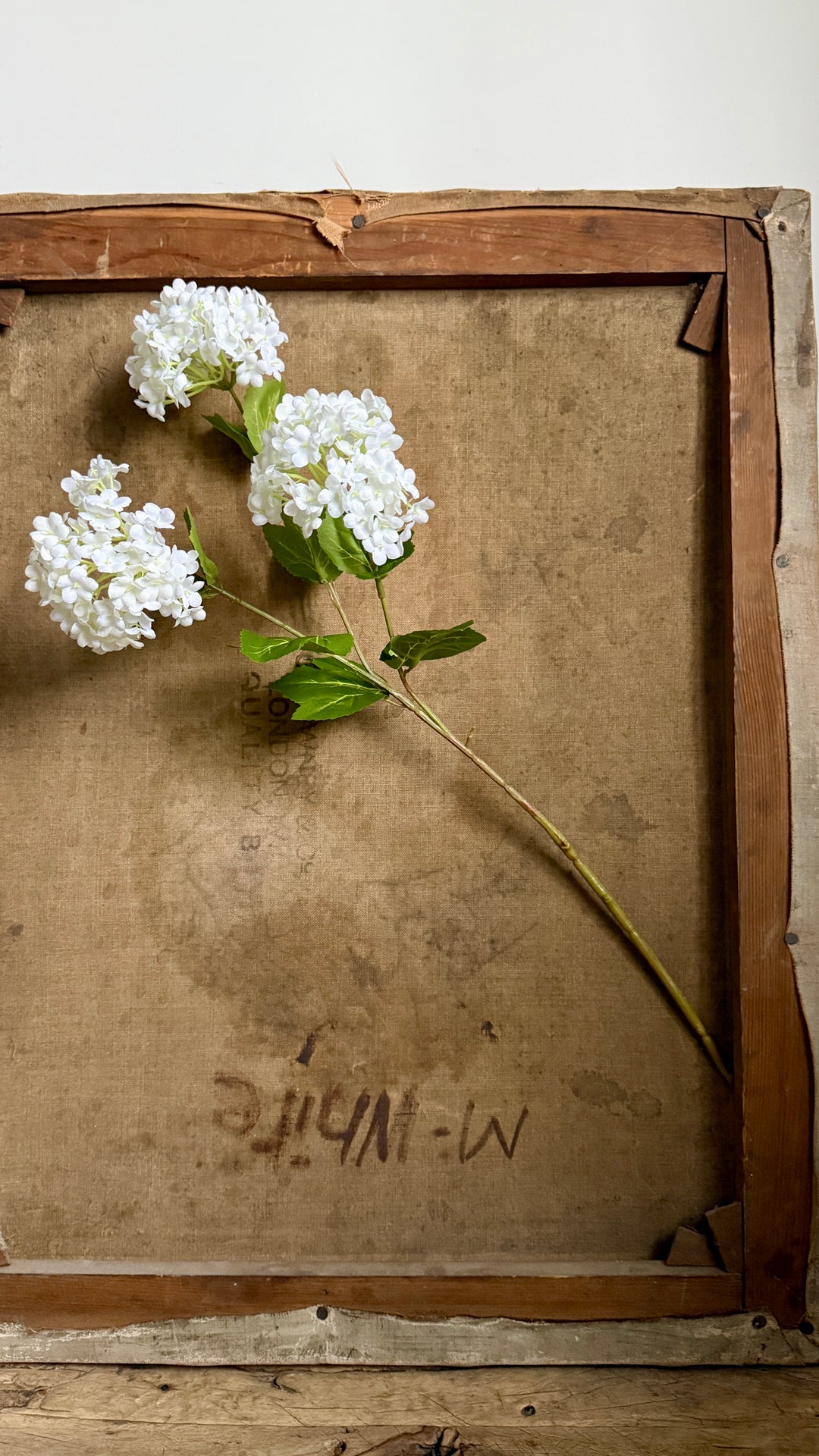 Faux snowball spray white 62cm