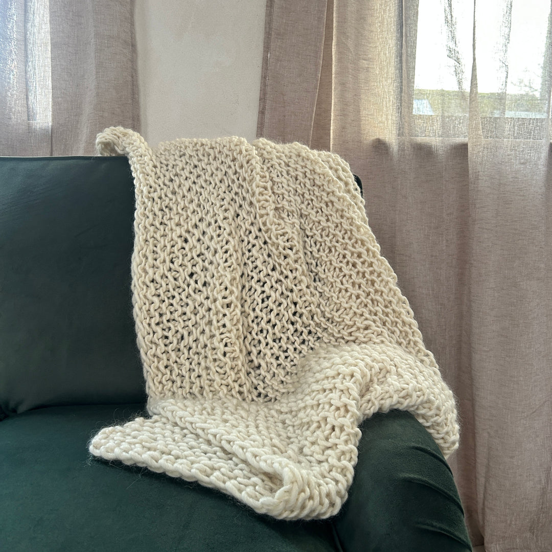 Gotland wool throw natural