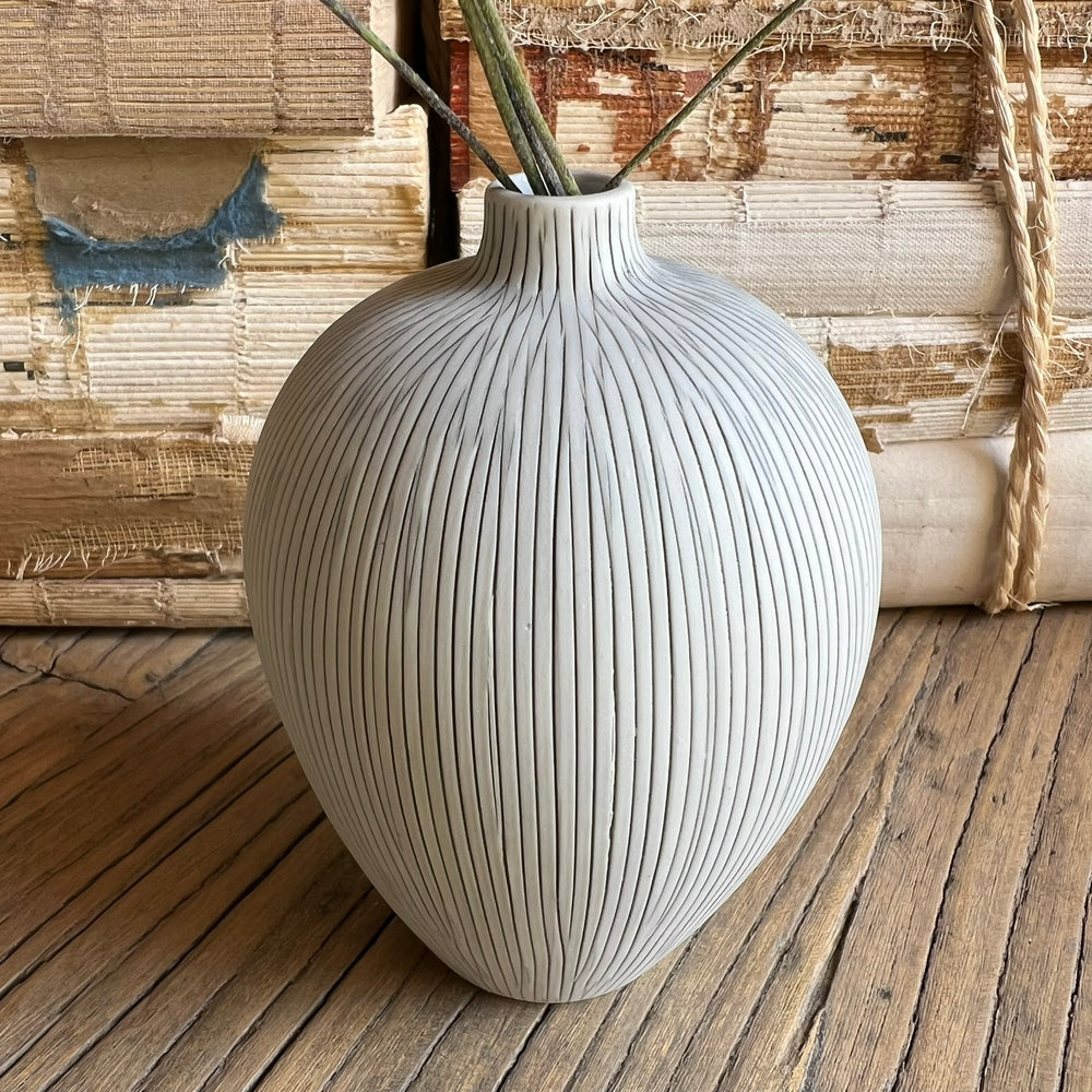 Handmade Ceramic Vase | SM6 