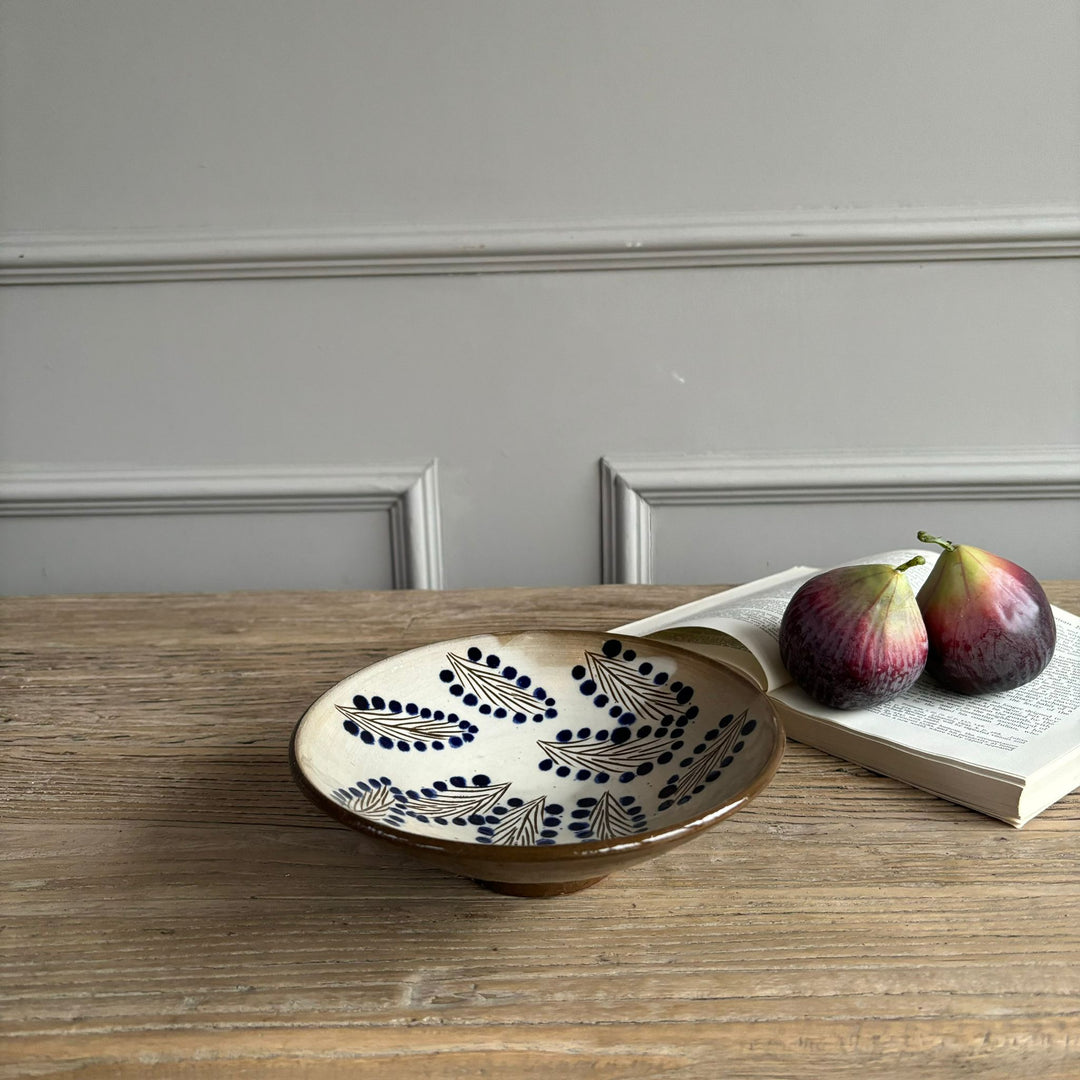 Handmade Stoneware Tuarath Feather Bowl