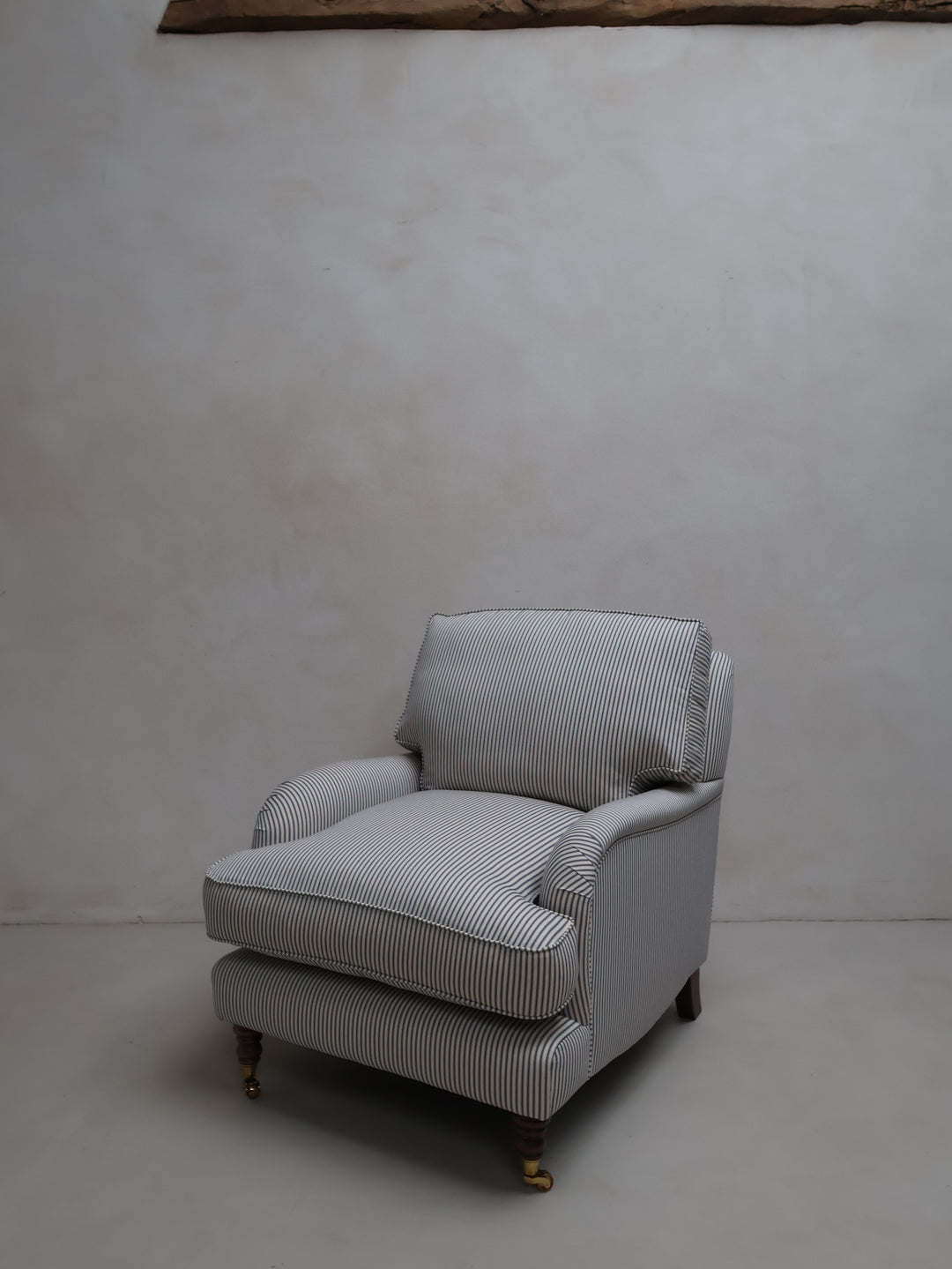 Heritage stripe armchair Beaconsfield in white studio