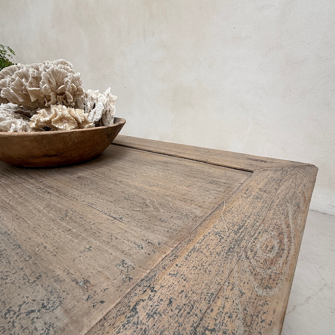 Antique extra large coffee table | Adrianna