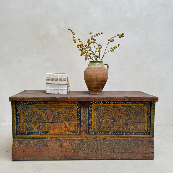 Antique Wedding Chest Trunk | Thuli