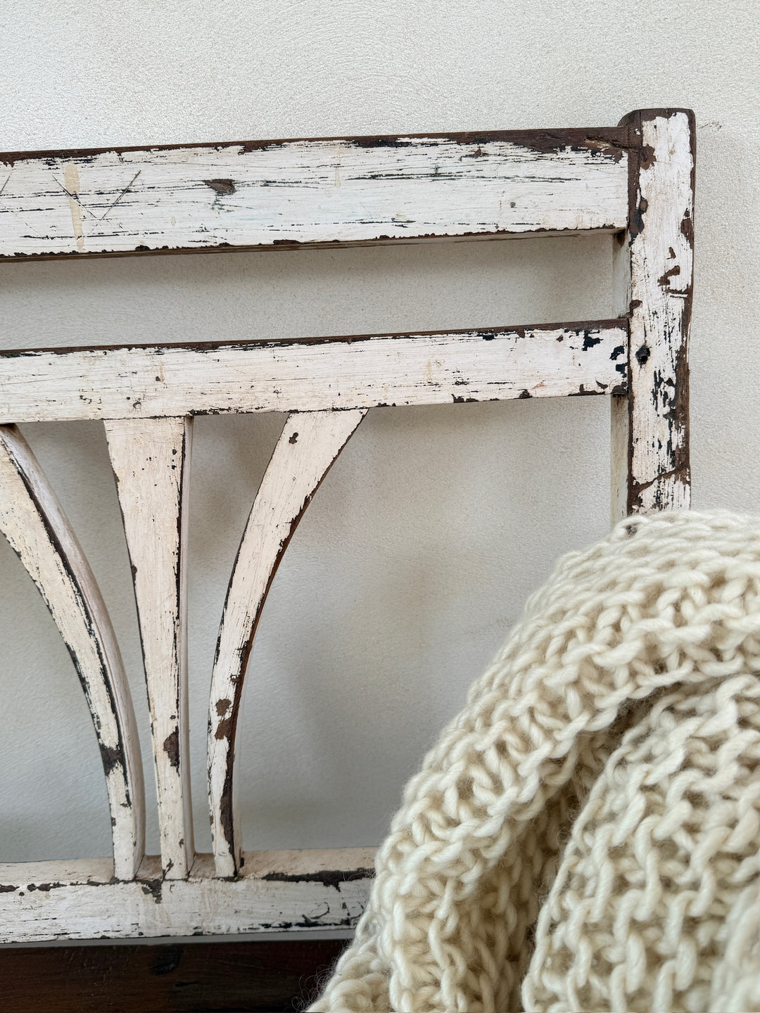 Vintage rustic wooden bench | Jessica