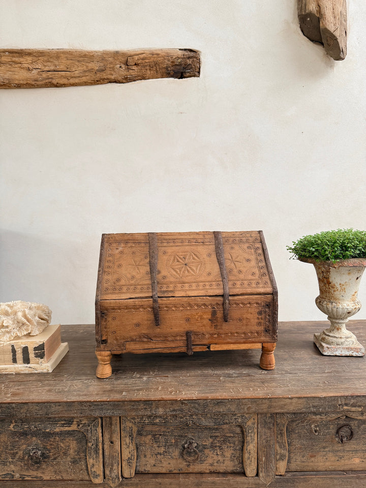 Anique Indian Hand carved Dowry Chest | Aisha