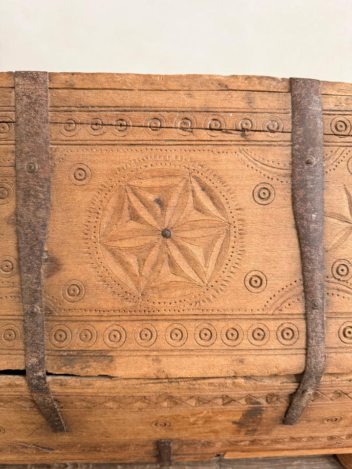 Anique Indian Hand carved Dowry Chest | Aisha