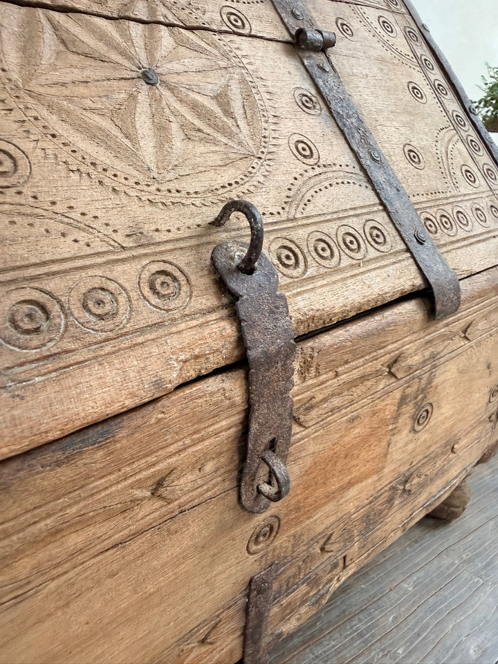 Anique Indian Hand carved Dowry Chest | Aisha