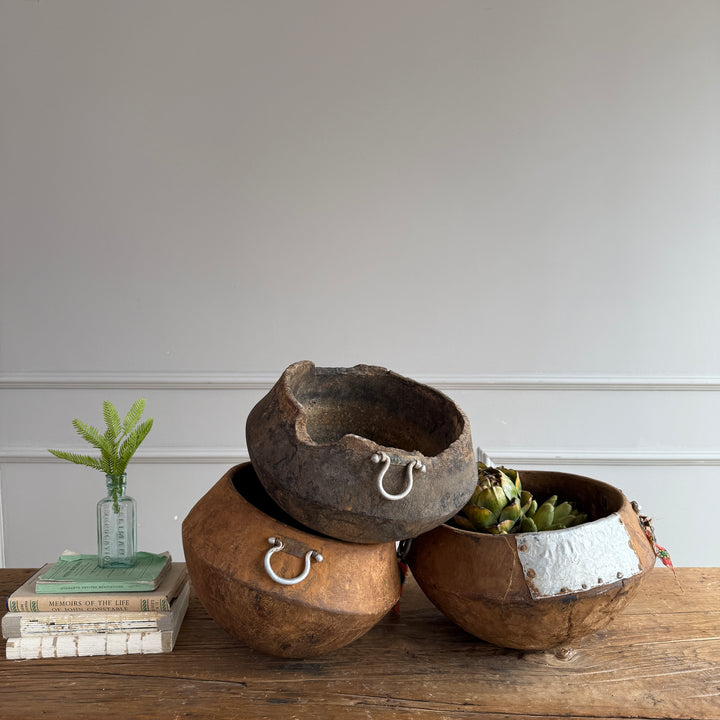 Antique moroccan wooden bowl | Metal Handles