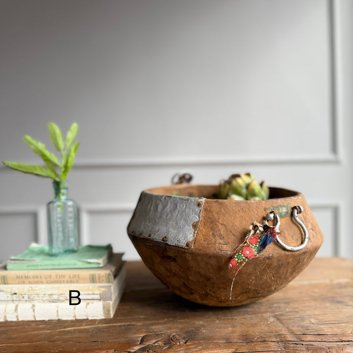 Antique moroccan wooden bowl | Metal Handles