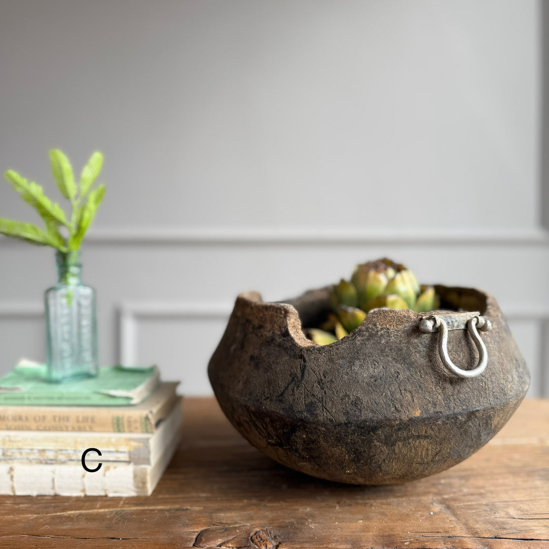 Antique moroccan wooden bowl | Metal Handles