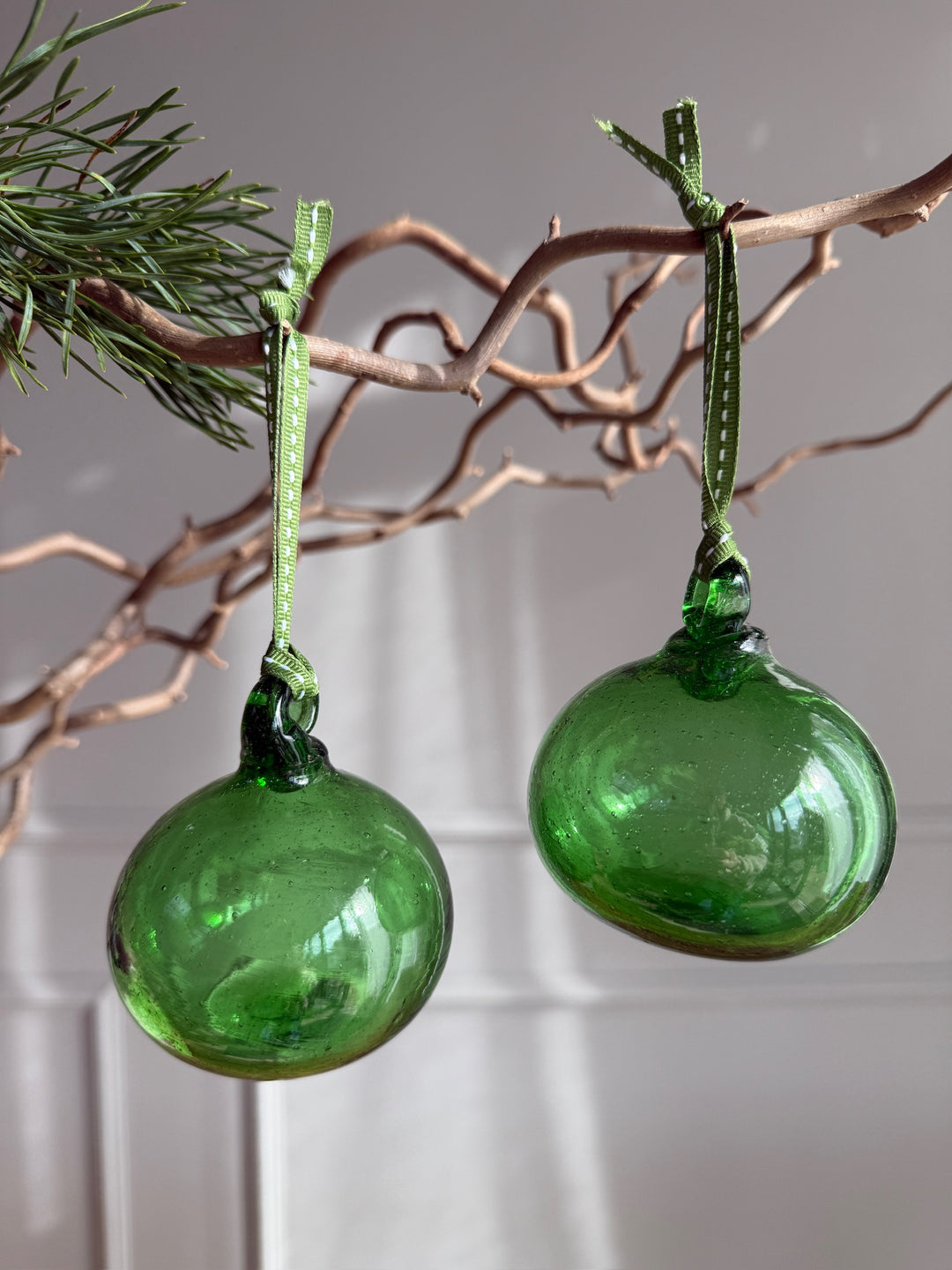 Hand Blown Glass Bauble | Green