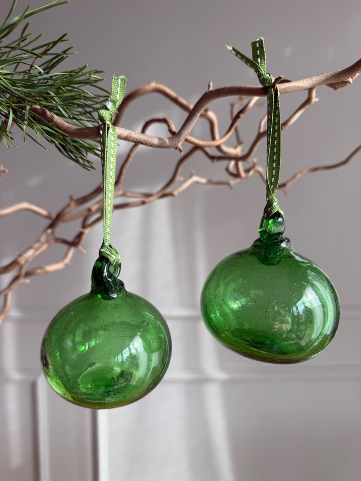 Hand Blown Glass Bauble | Green