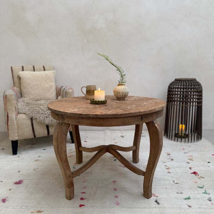 Mid century round side table | Mai