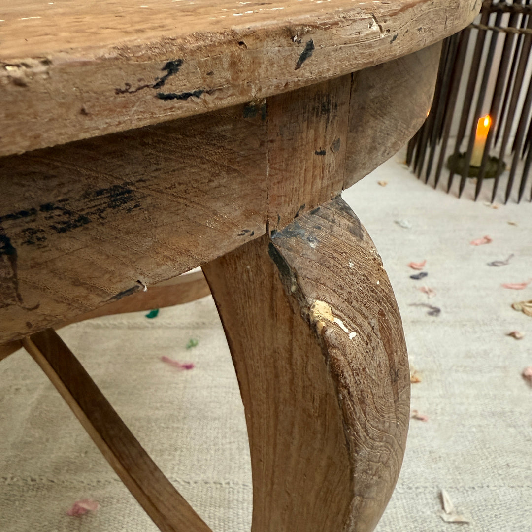 Mid century round side table | Mai