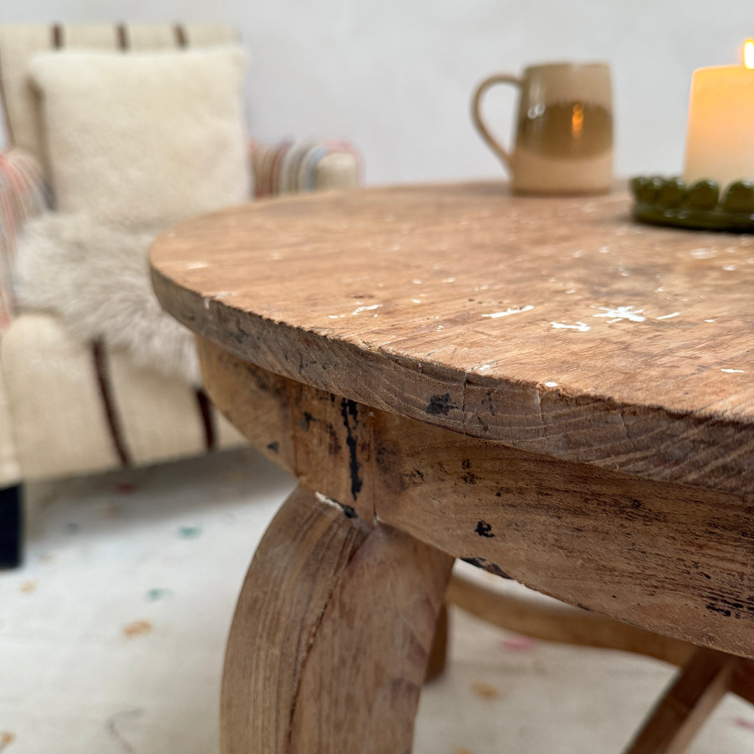 Mid century round side table | Mai