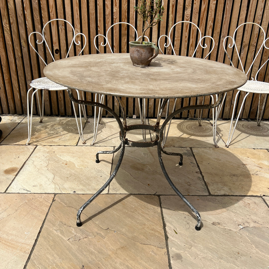 Antique french metal garden table | Stefanie