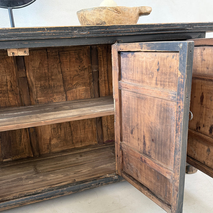 Antique Elm Black Cabinet | Fonteyn