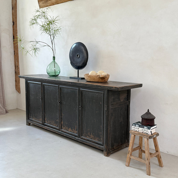 Antique Elm Black Cabinet | Fonteyn