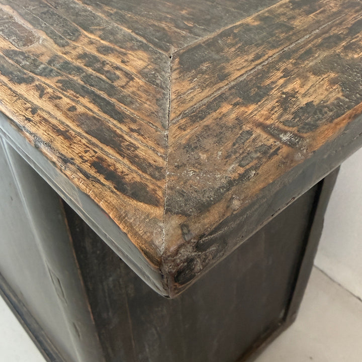 Antique Elm Black Cabinet | Fonteyn