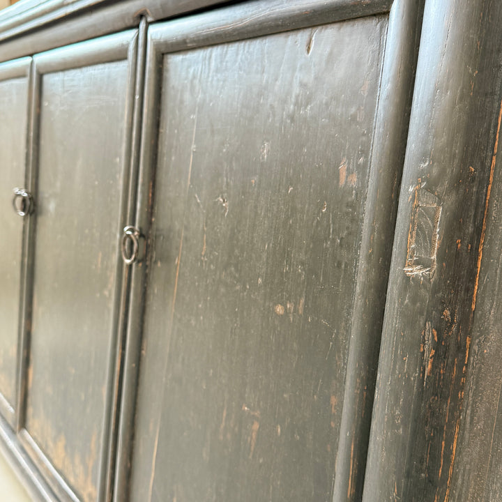 Antique Elm Black Cabinet | Fonteyn