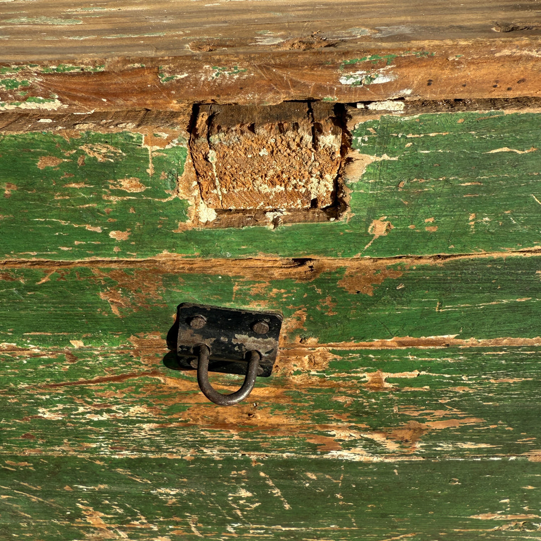 Primitive vintage painted blanket box | Ila