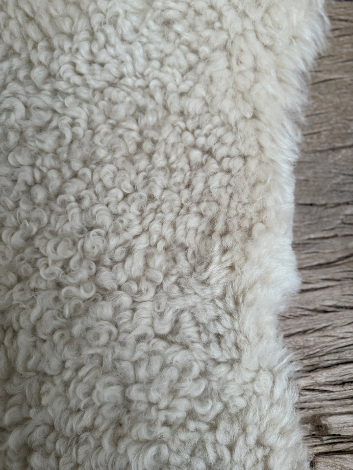 Extra large sheepskin rug | short wool
