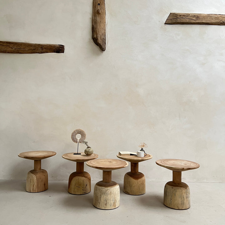 Round wooden side table | Noriz