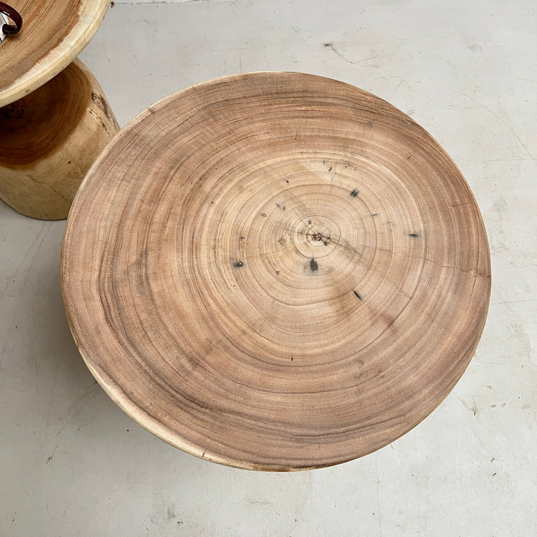 Round wooden side table | Noriz