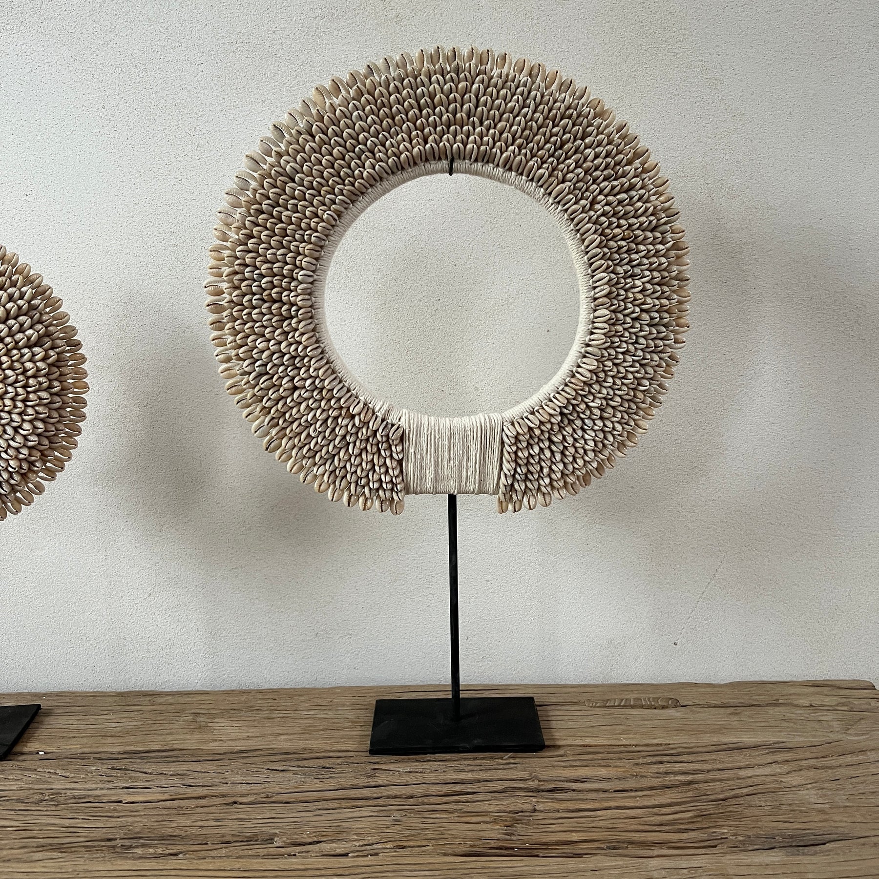 Beaded shell circle on stand M – Home Barn