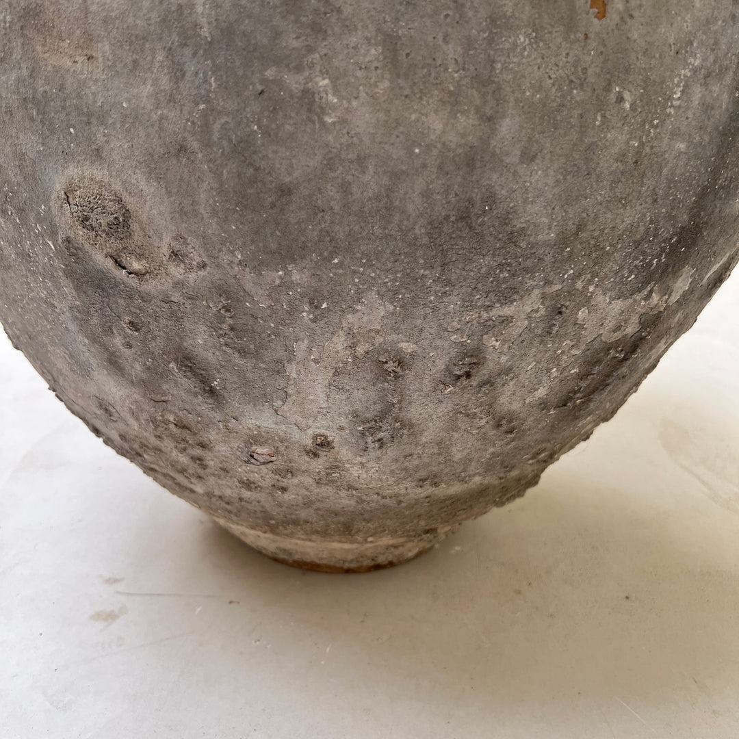 Large Antique Rustic Clay Urn | Siberut b 